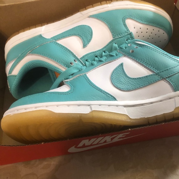 Dunk low wine sz 7 - Picture 3 of 4